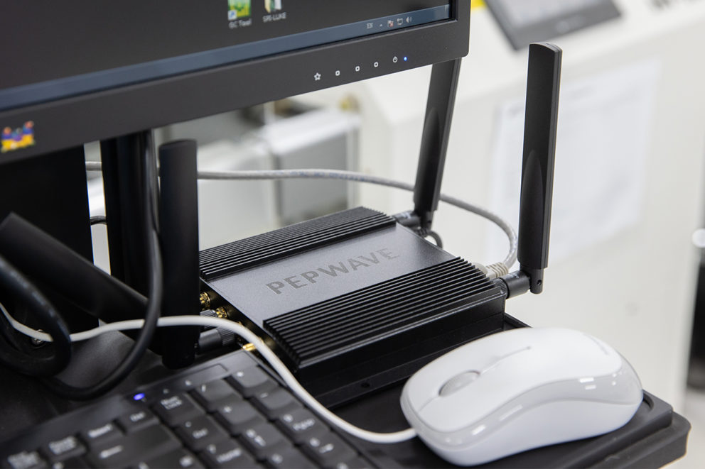 Peplink MAX BR1 Pro PrimeCare Router with CAT-20 Modem (Certified Pre-Owned)