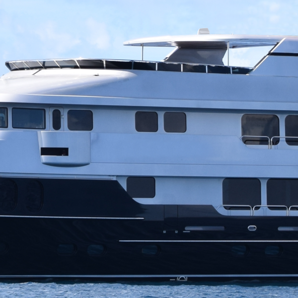 Poynting 5-in-1 RV & Marine Roof Antenna