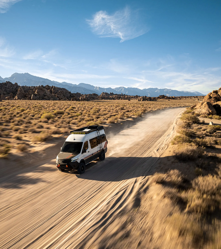 Flat High Performance Starlink Kit with Wedge Mount – Roof-Mounted Satellite Internet for RVs