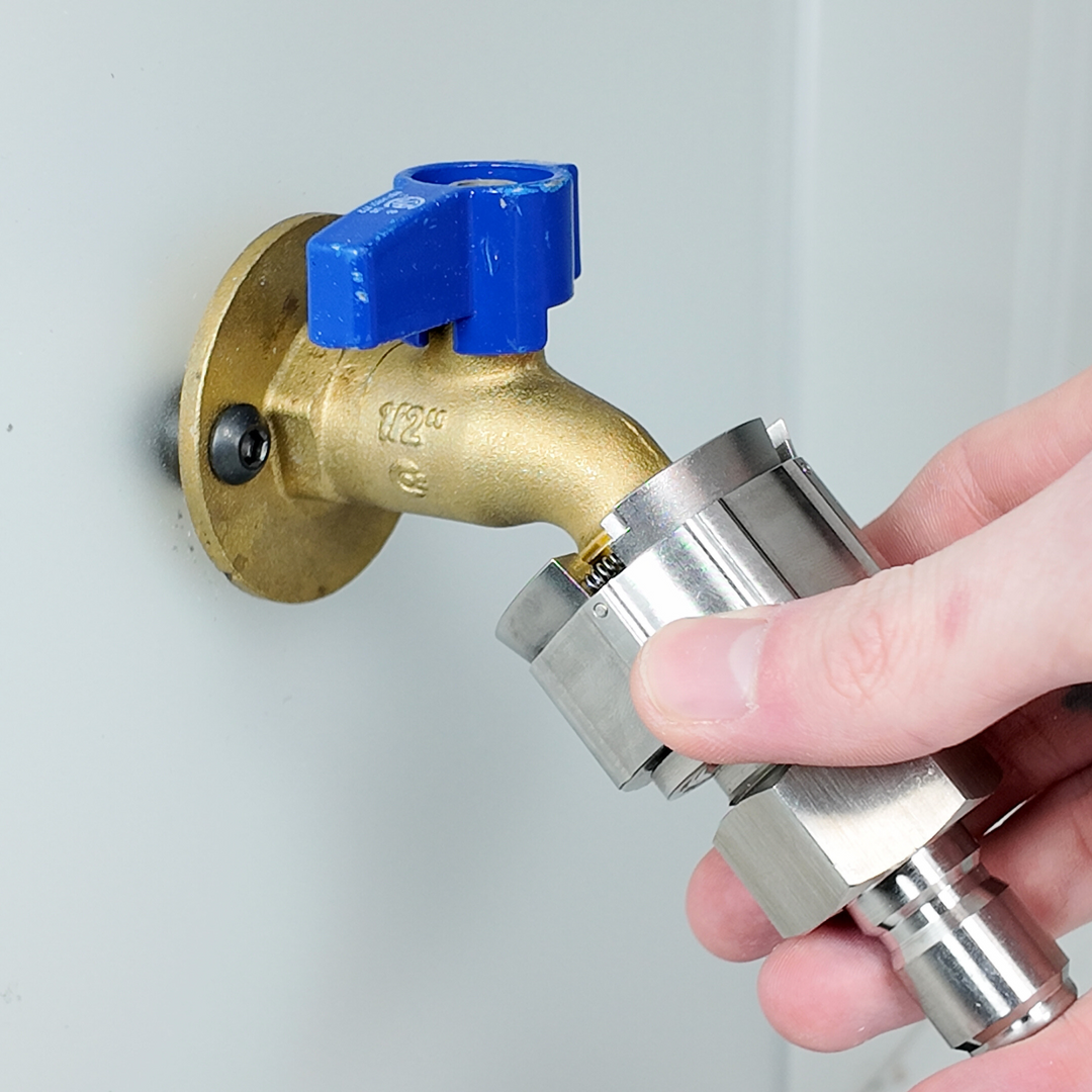 Blu Tech Hose Shark – Quarter Turn Quick Connect Adapter
